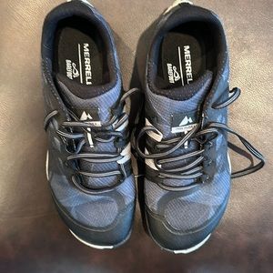 Merrill black and blue-gray size 10 barefoot trail shoe